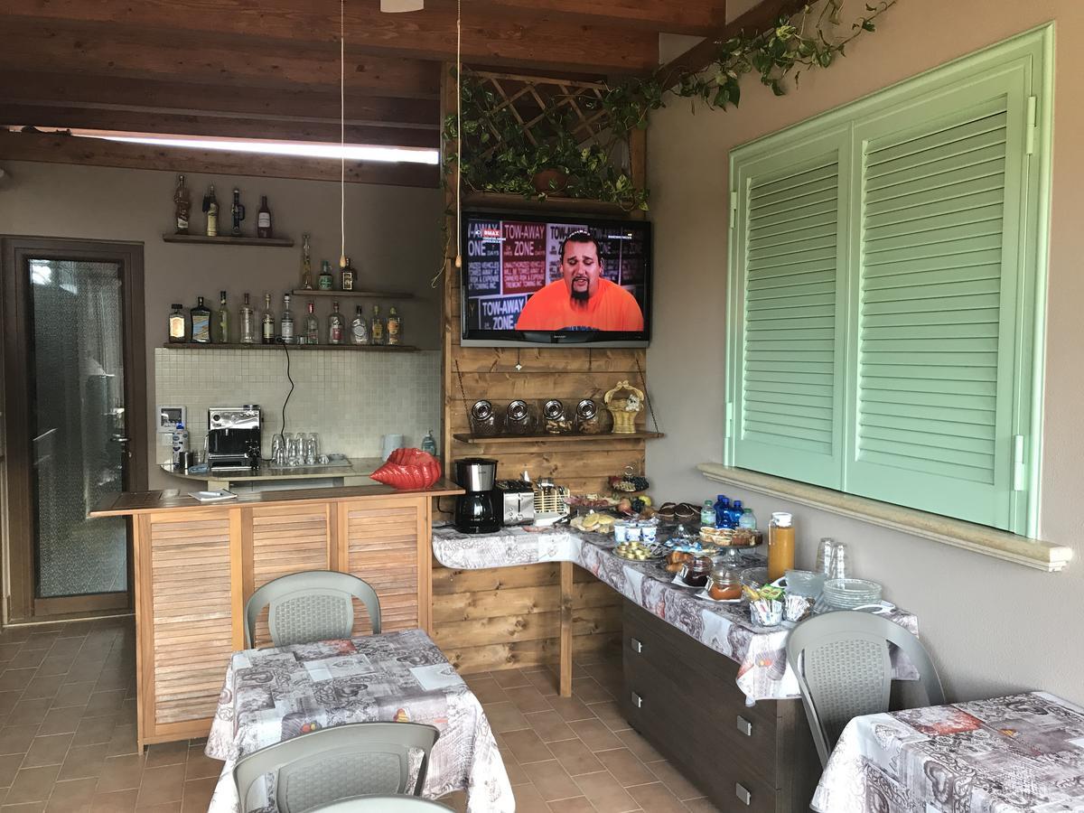 Bba2Passi Bed and Breakfast Marina di Massa Buitenkant foto