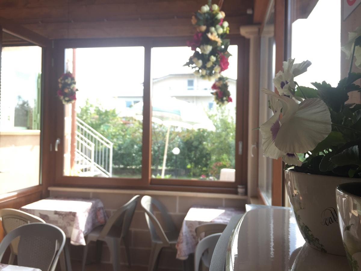 Bba2Passi Bed and Breakfast Marina di Massa Buitenkant foto