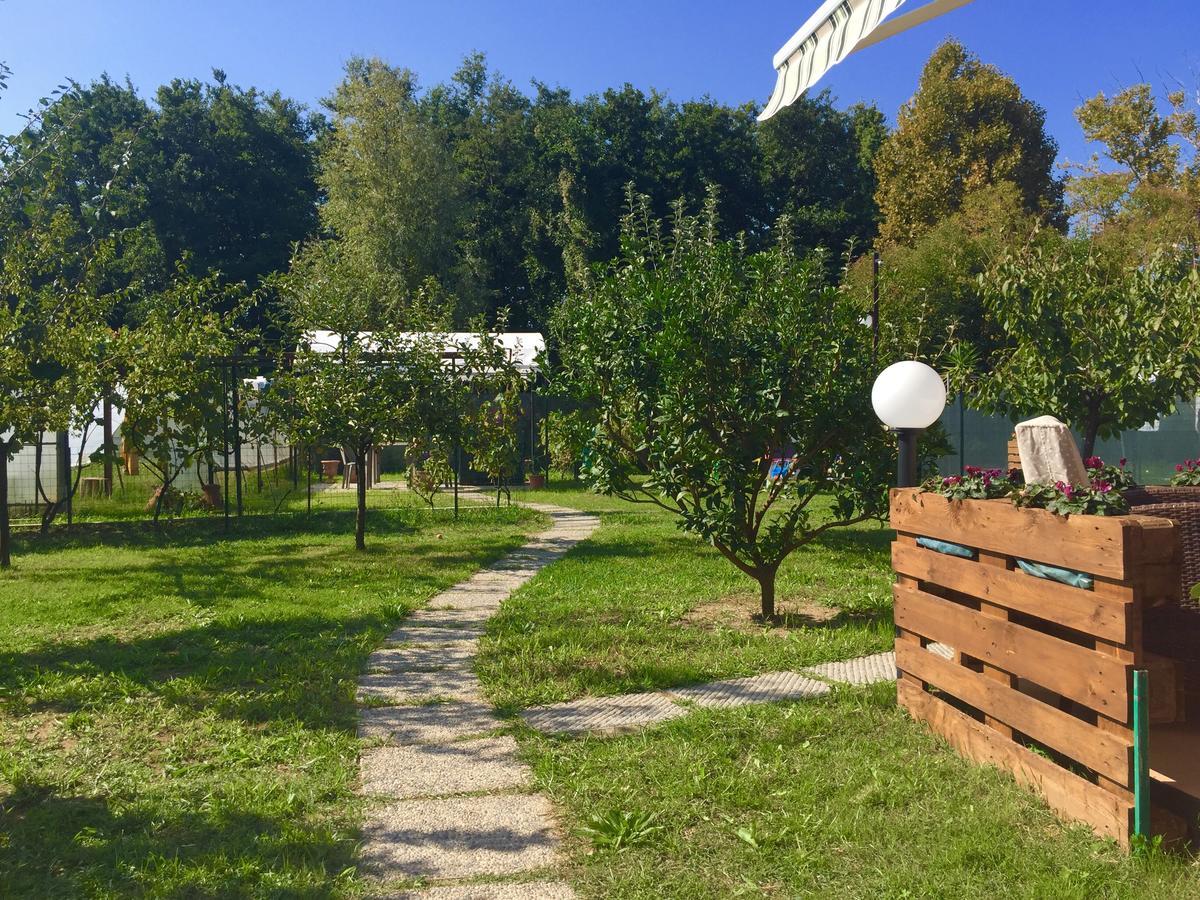 Bba2Passi Bed and Breakfast Marina di Massa Buitenkant foto