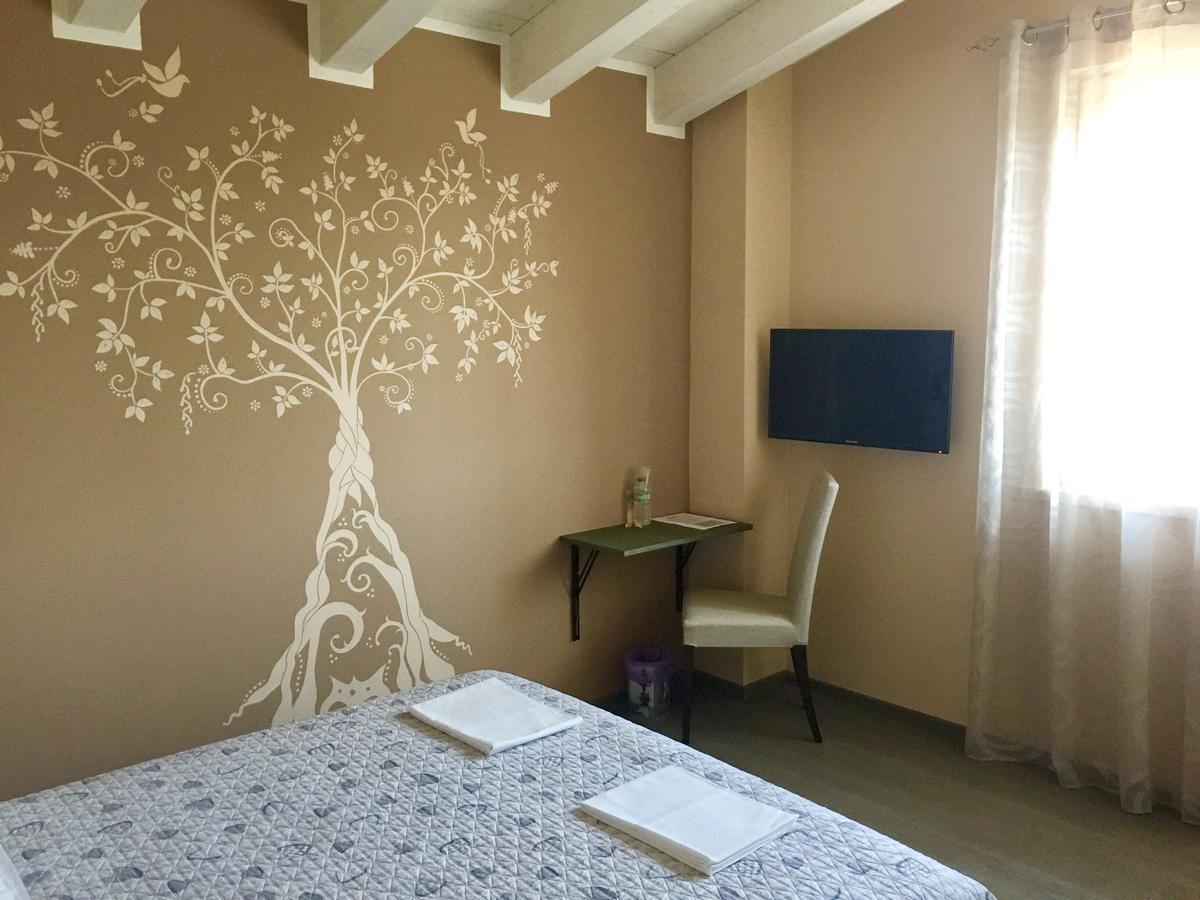 Bba2Passi Bed and Breakfast Marina di Massa Buitenkant foto
