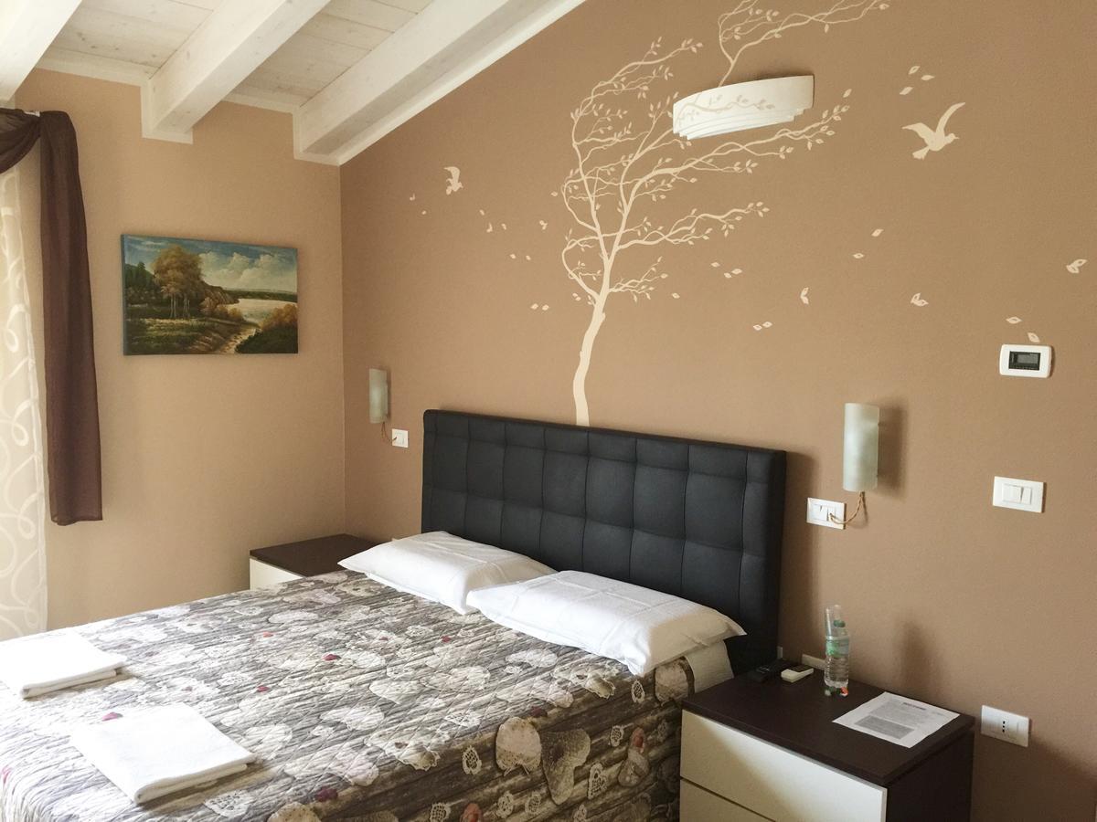 Bba2Passi Bed and Breakfast Marina di Massa Buitenkant foto
